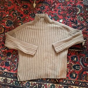 Beautiful Abercrombie & Fitch Taupe ribbed mock neck sweater with two side slits